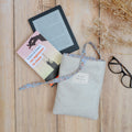 Pochette à livre Ela - Velours côtelé argent et imprimé fleuri